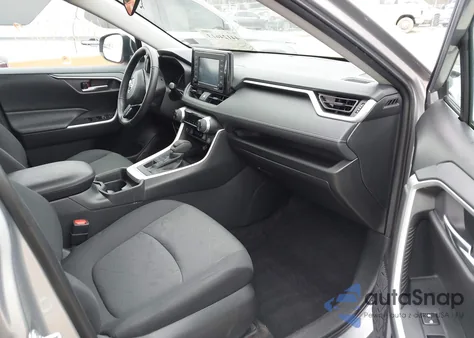 2021 Toyota Rav4 Xle z USA, uszkodzony, nr VIN 2T3P1RFV6MC220622